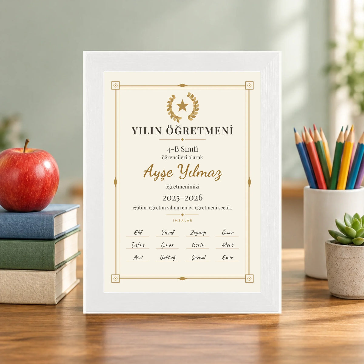 Öğretmen masasında – beyaz