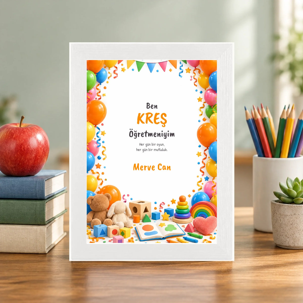 Öğretmen masasında – beyaz